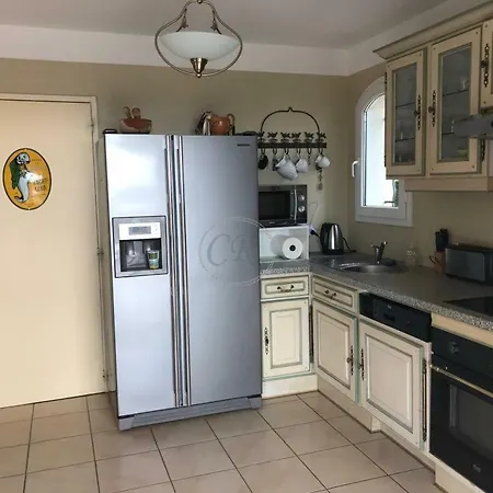 Belle A 300m De La Plage D'aiguebelle - Villa *